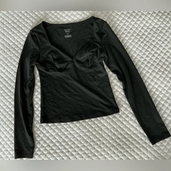 Trendy Queen Black V-Neck Long Sleeve Women's Top XS - Picture 4 of 12